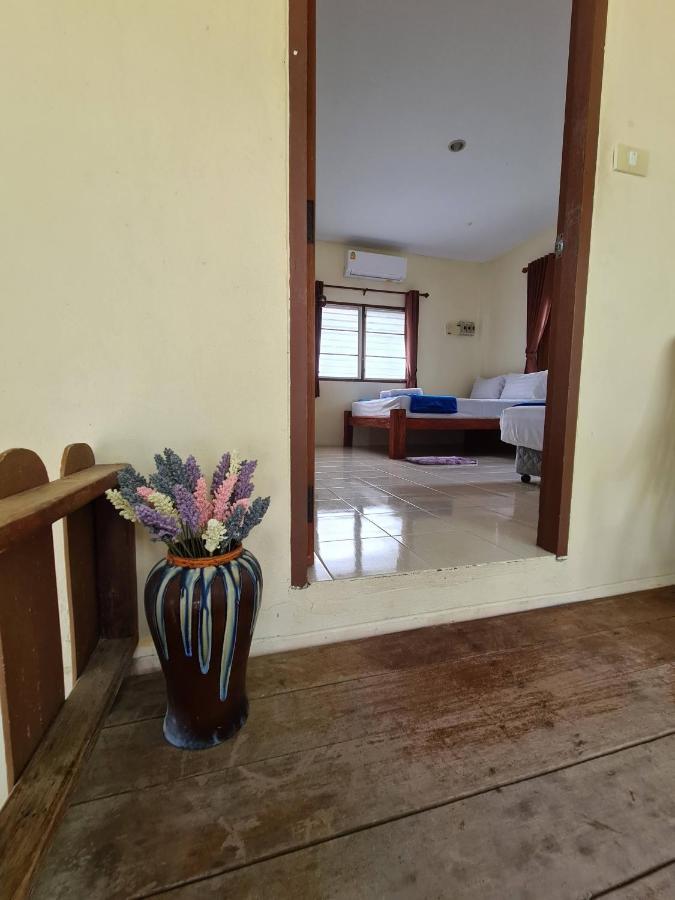 Phangan Villa Bungalows トンサラ エクステリア 写真